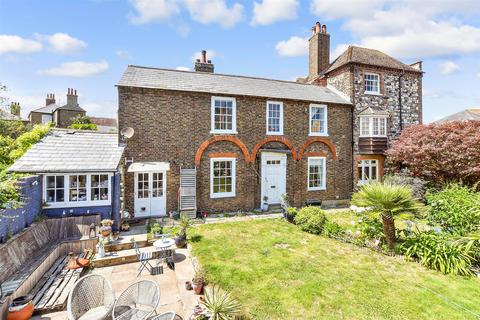2 bedroom character property for sale, Upper Strand Street, Sandwich CT13