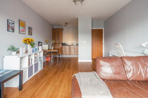 1 bedroom flat to rent, Worsdell Drive, Gateshead NE8