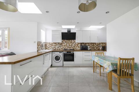 Flat 1, 45 Buxton Road, Thornton Heath, CR7 7HJ