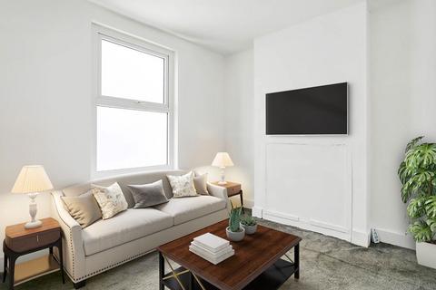 3 bedroom terraced house for sale, Denmark Road, London SE25