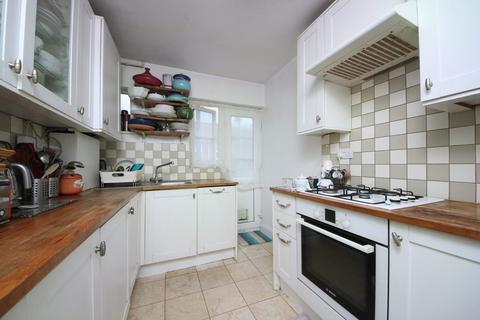 3 bedroom apartment for sale, Churchview Road, Twickenham, TW2