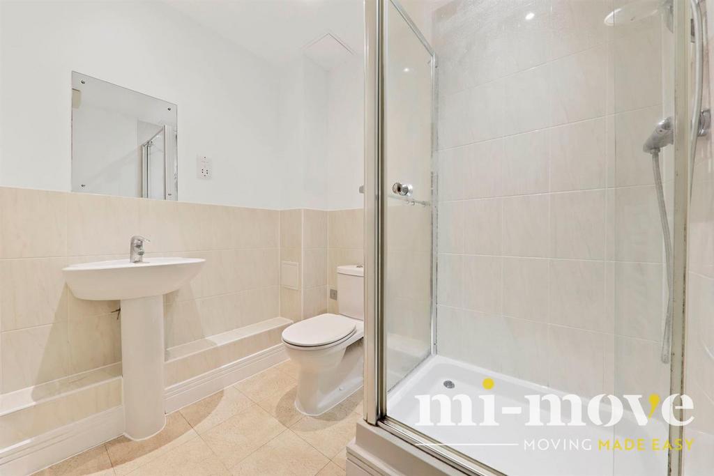 12-0765 JHMIM - Flat 4, California Close - 36 (1)-m