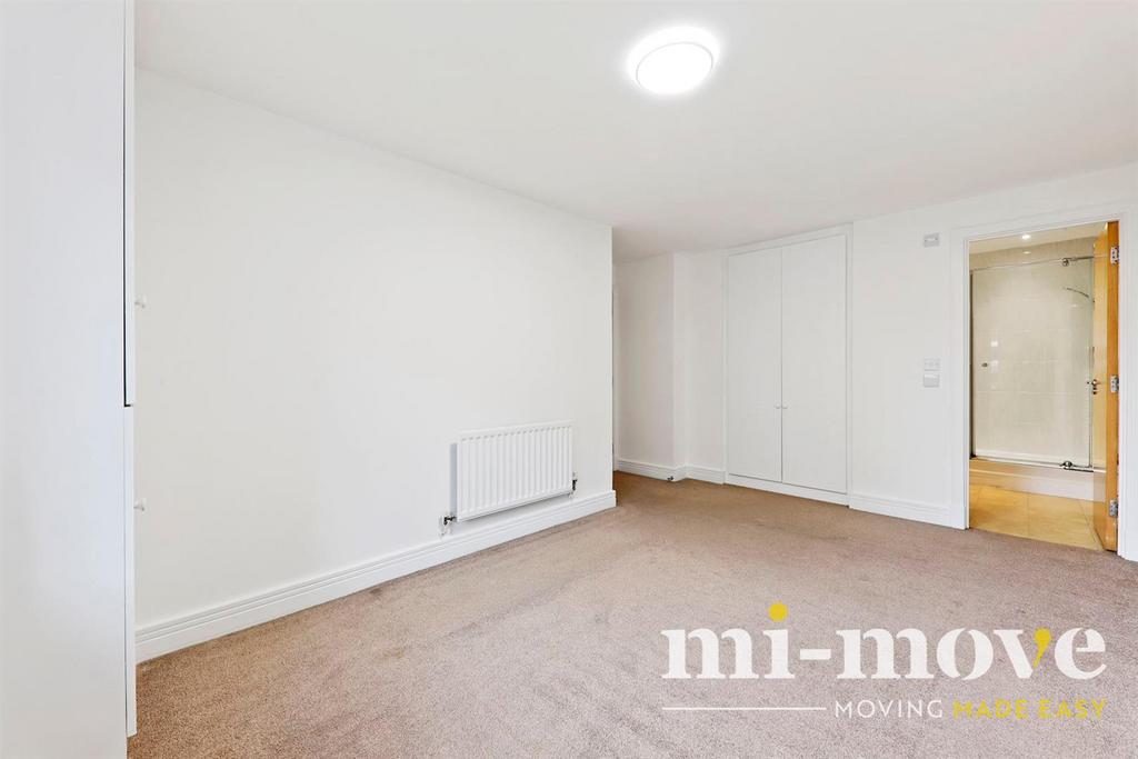 11-46fe JHMIM - Flat 4, California Close - 33 (1)-m