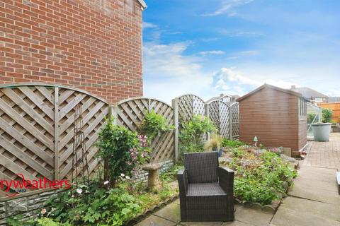 3 bedroom semi-detached house for sale, Thorogate, Rawmarsh, Rotherham