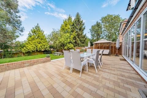 76 The Ridings, London, W5 3DR