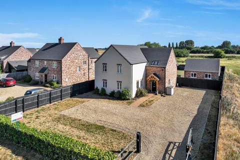 4 bedroom detached house for sale, Walton Road, Marshland St. James, PE14