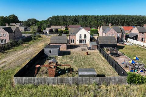 4 bedroom detached house for sale, Walton Road, Marshland St. James, PE14