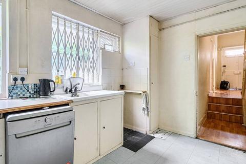 4 bedroom terraced house for sale, Lorrimore Road, Kennington, London, SE17