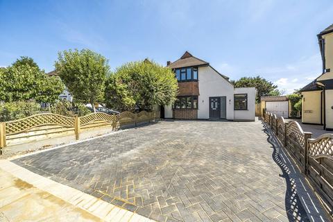 4 bedroom detached house to rent, Greenlaw Gardens, New Malden, KT3