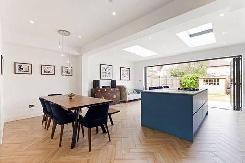 4 bedroom semi-detached house for sale, Niagara Avenue, Northfields, Ealing, W5