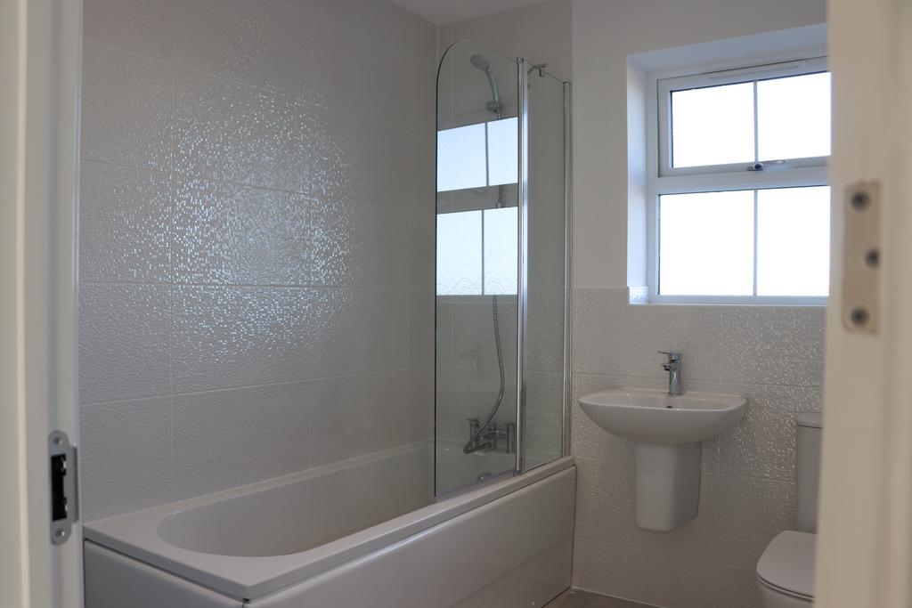 Sandridge Bathroom