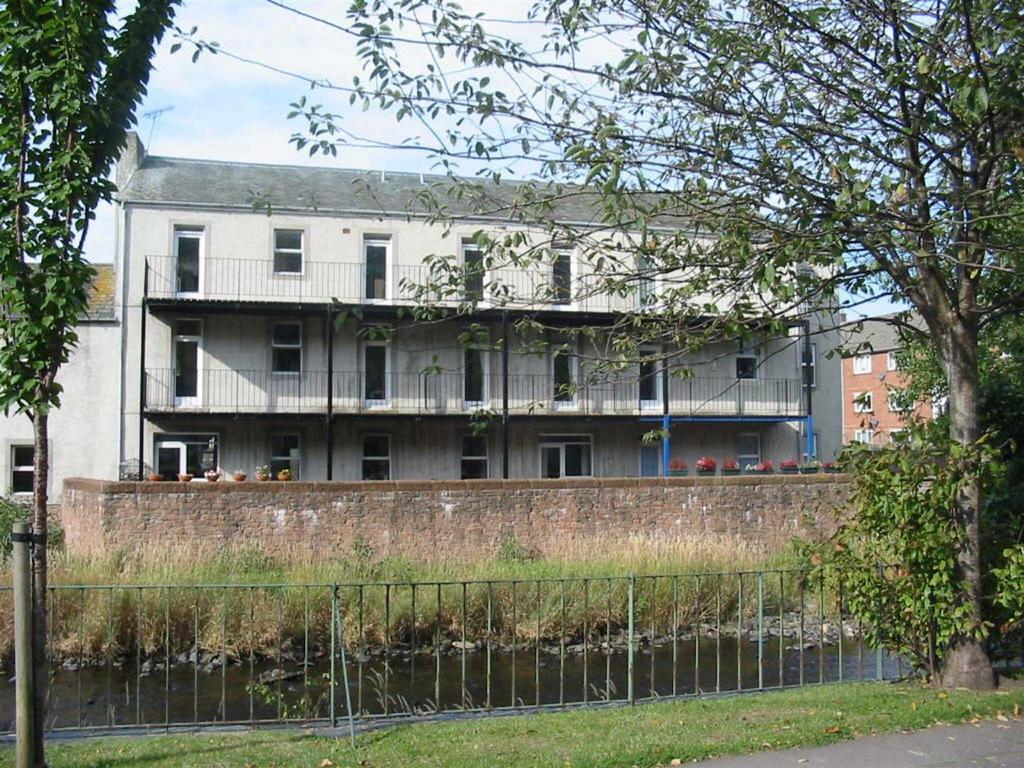 Hatters Croft.jpg