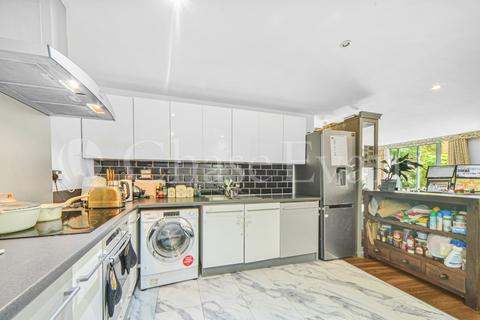 2 bedroom flat for sale, Crews Street, The Odyssey, Isle Of Dogs, London, E14