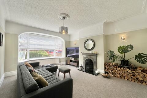 4 bedroom semi-detached house for sale, Sandhurst Avenue, Bispham FY2