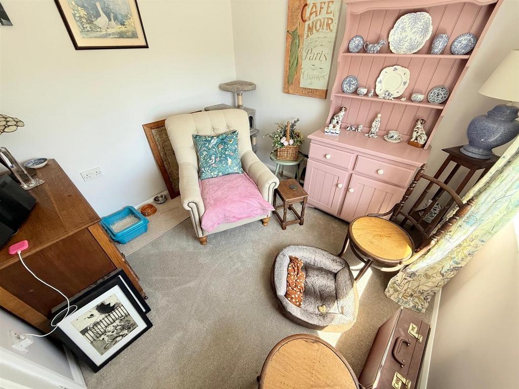 Bedroom 3jpg