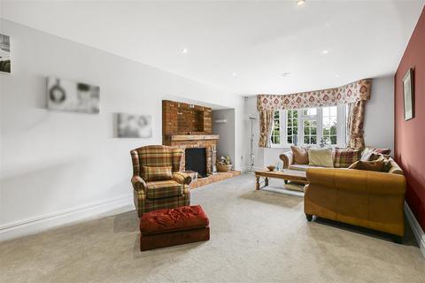 5 Parkgate Crescent, Barnet, EN4 0NW