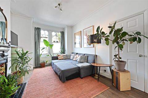 93 Oaklands Grove, London, W12 0JE