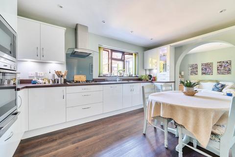 4 bedroom detached house for sale, Sutton Passeys Crescent, Nottingham NG8