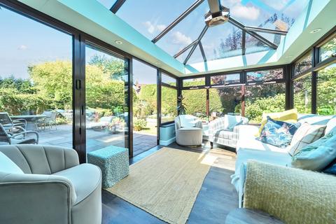 4 bedroom detached house for sale, Sutton Passeys Crescent, Nottingham NG8