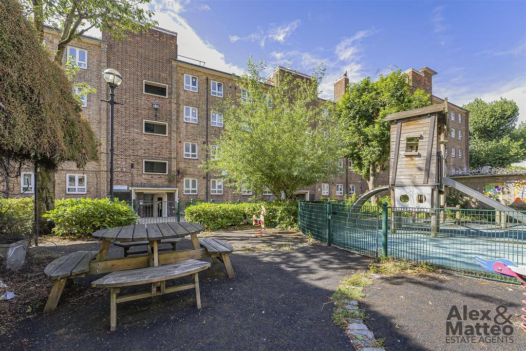 Pynfold Estate
