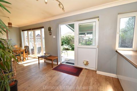 2 bedroom semi-detached bungalow for sale, Clyde Court, Gosport