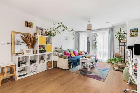 1 bedroom apartment for sale, at Broome Way, Southwark, London SE5