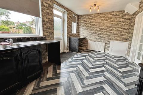 3 bedroom terraced house for sale, Larch Hill Crescent, Bradford BD6