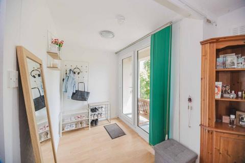 undefined, 4118L Muirhouse View, Edinburgh, EH4 4SQ