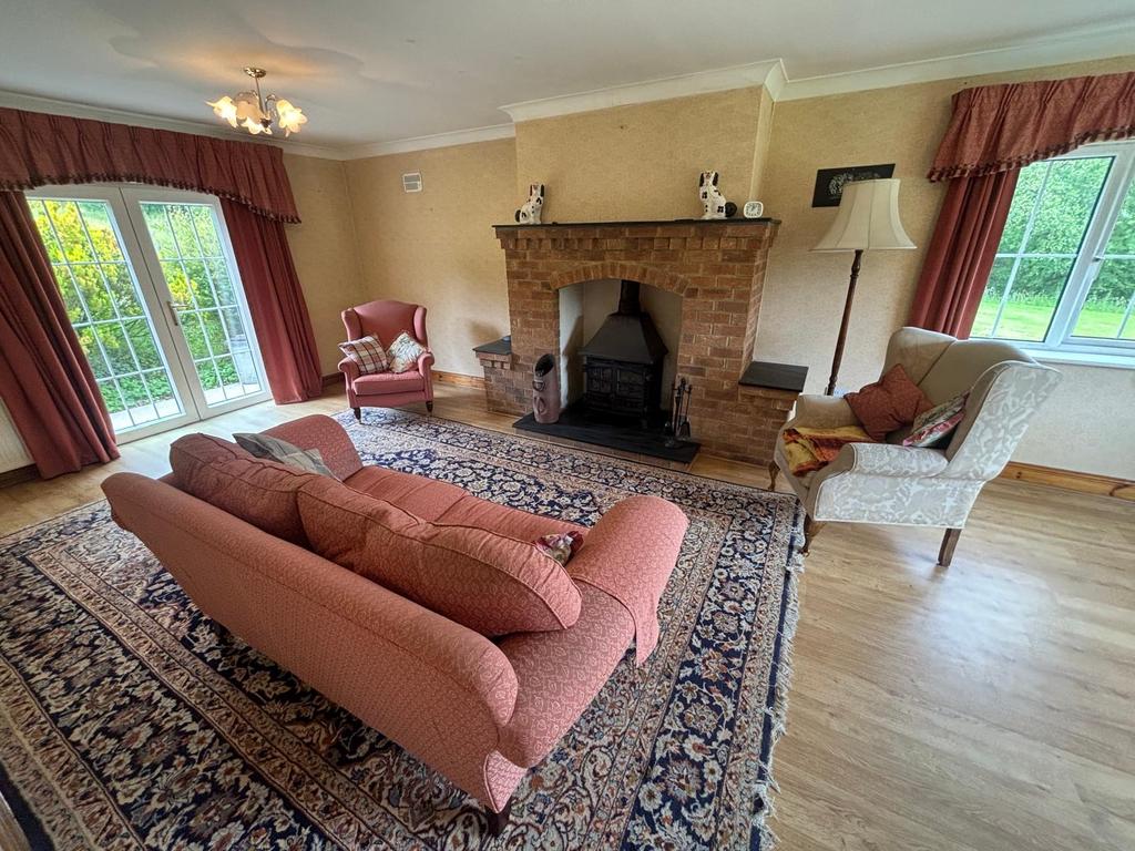 Living room (second image)