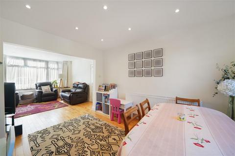 3 bedroom semi-detached house for sale, Bellamy Drive, Stanmore