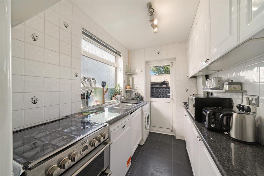 44 Bellamy Drive - G8o Rs IQBk7k1p7 Pxcjvf.jpg