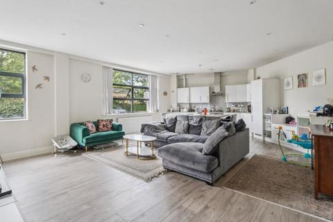 undefined, Hurricane Court, Langley