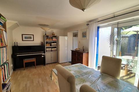 17 Windmill, Fowey, PL23 1HD
