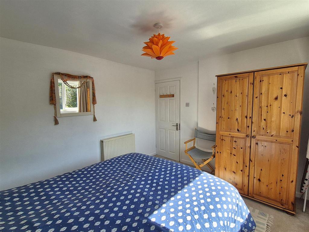 Principal bedroom (3).jpg