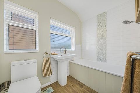 26 Shoreham Way, Bromley, BR2 7PU