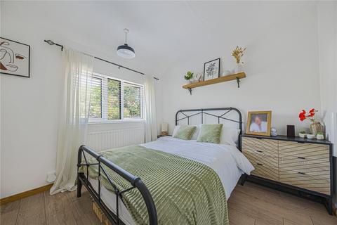 26 Shoreham Way, Bromley, BR2 7PU