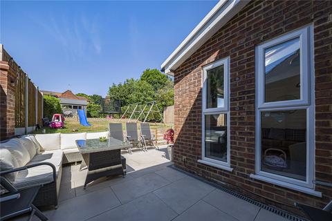 26 Shoreham Way, Bromley, BR2 7PU