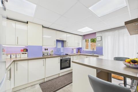 3 bedroom terraced house for sale, Downham Way, Bromley BR1