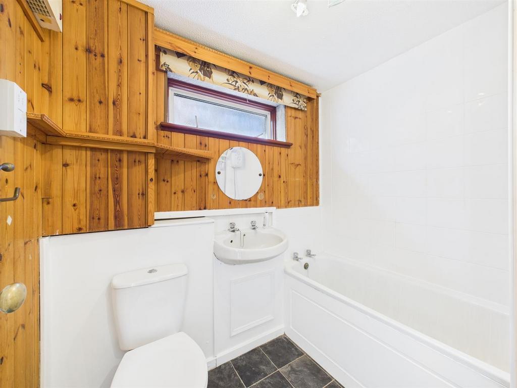 CAM05080 G0-PR0128-STILL004.jpg