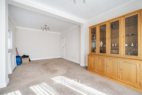 undefined, Elmhurst Drive, Hornchurch, RM11