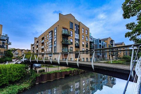 1 bedroom flat for sale, The Embankment, Nash Mills Wharf