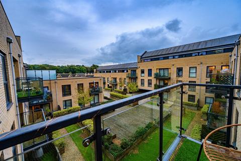 1 bedroom flat for sale, The Embankment, Nash Mills Wharf