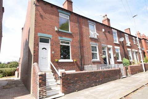 2 bedroom end of terrace house to rent, Woodcock Street, Wakefield WF1