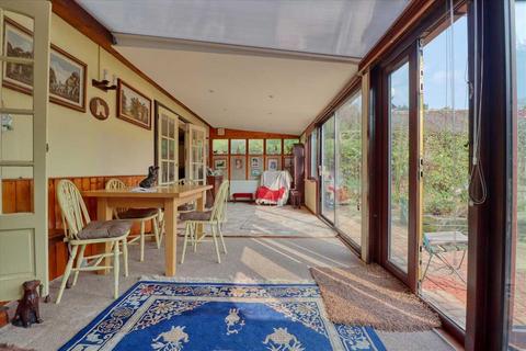 3 bedroom bungalow for sale, Little Clacton CO16