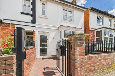 38 Alexandra Road, Basingstoke, RG21 7RQ