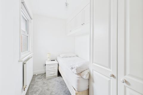 38 Alexandra Road, Basingstoke, RG21 7RQ