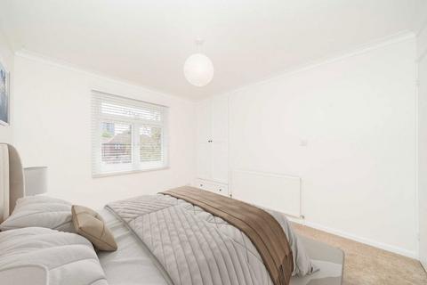 178 Simms Road, London, SE1 5QJ