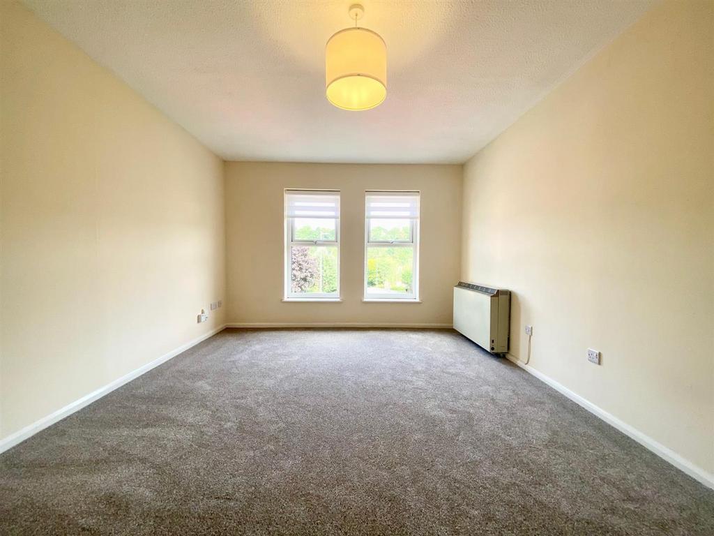 Lounge 2.jpg