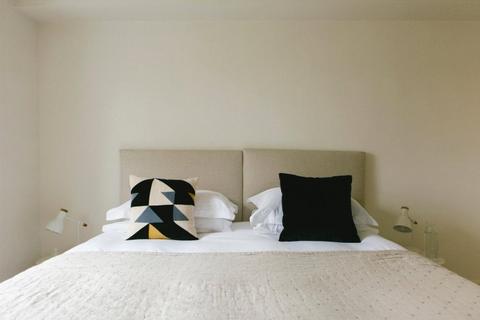 2 bedroom apartment to rent, Europa House, Maida Vale W9