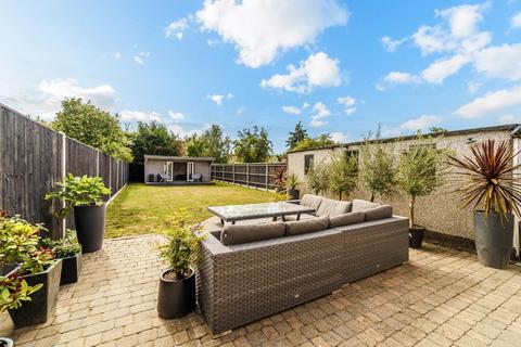 4 bedroom semi-detached house for sale, Gayfere Road, Stoneleigh